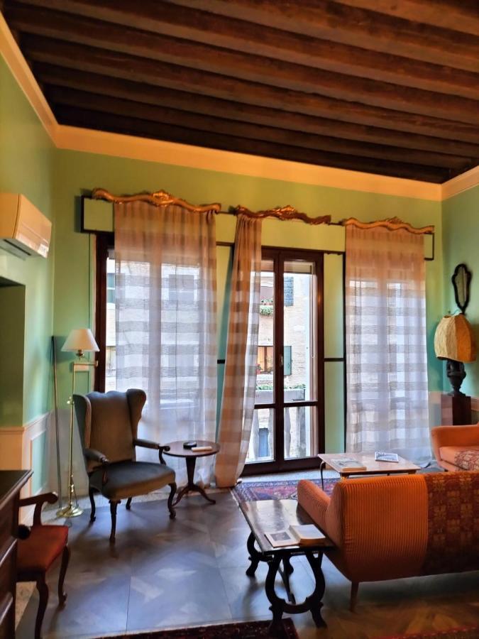 Luxury Apartment Near Rialto Bridge Венеция Экстерьер фото